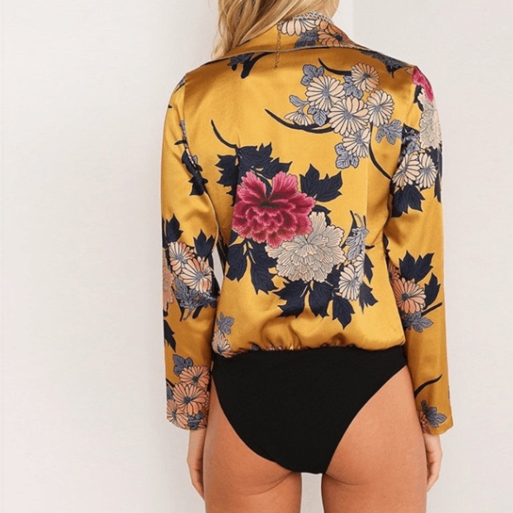 Yellow floral jumpsuit romper - Picture 3 of 8